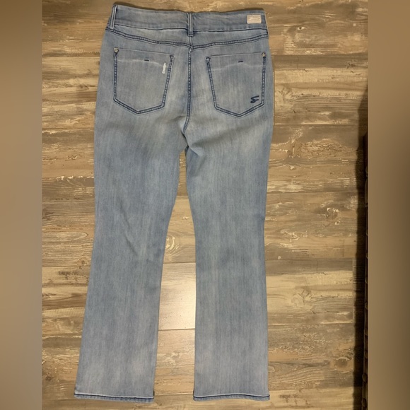 Seven7 Jeans (Ladies) - Picture 2 of 3